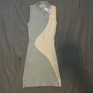 Peppermayo NWT Two-Tone Sleeveless Dress